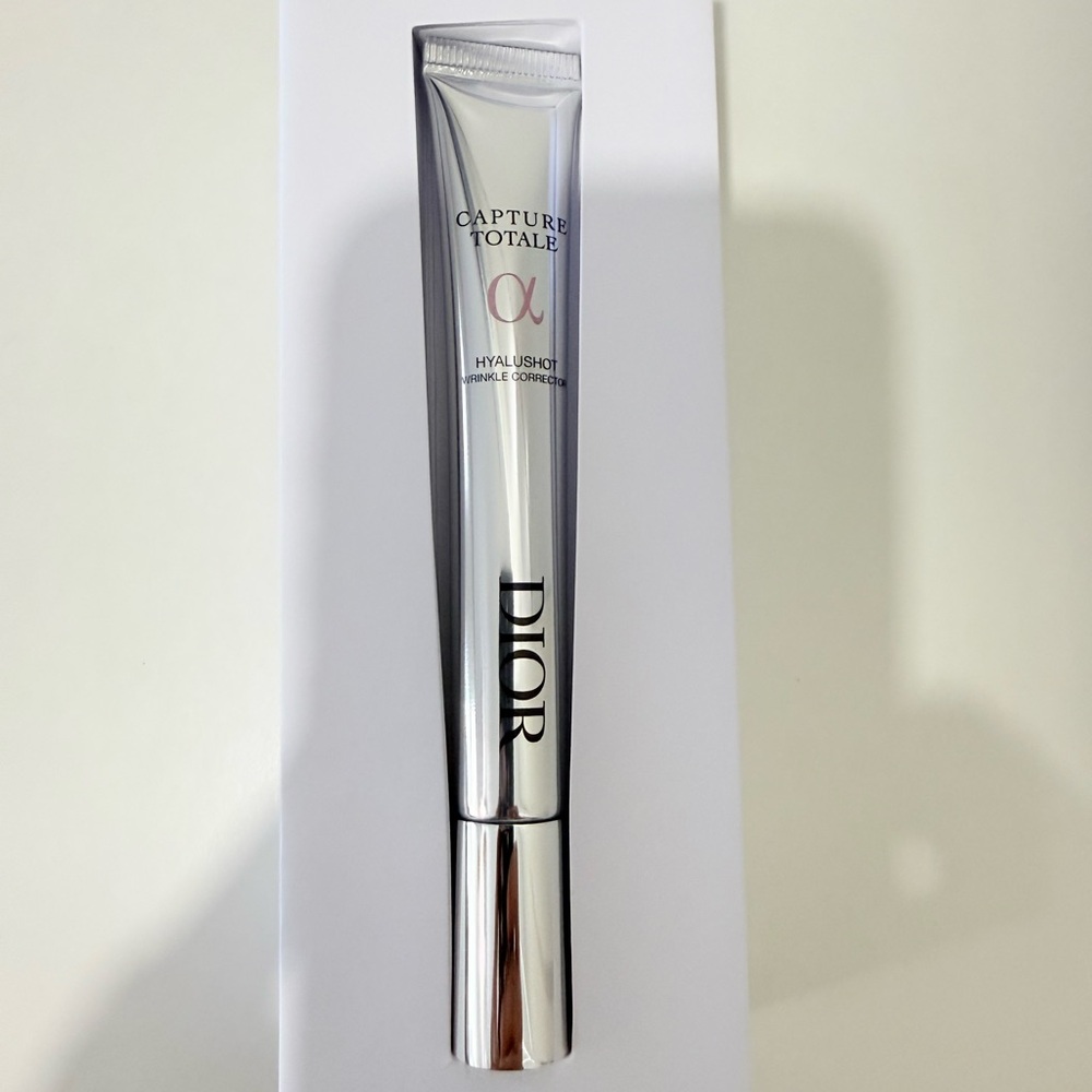 Dior Capture Totale Hyalu Shot wrinkle corrector
